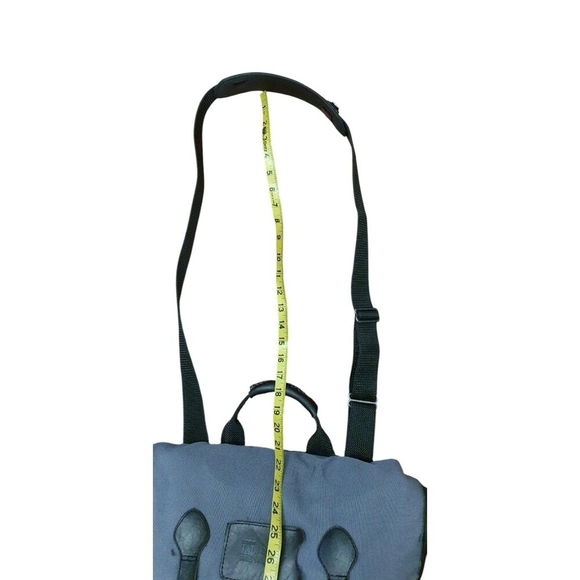 Vintage LL Bean Blue Leather Canvas Fishing Messenger Buckle Bag Leather Tag - Picture 14 of 16